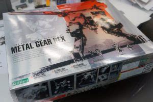 Shinkawa artworks decorate the boxes of Kotobukiya Metal Gear 